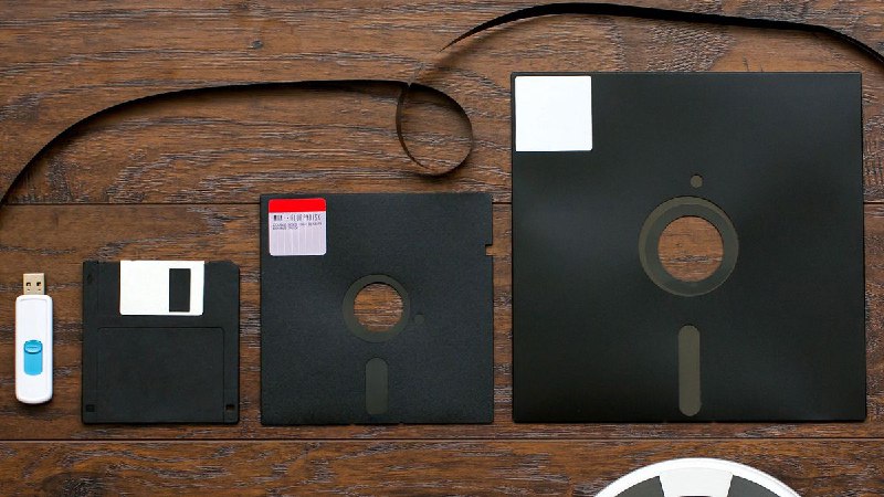 German Navy to replace aging 8-inch floppy drives with an emulated solution for its anti-submarine frigates