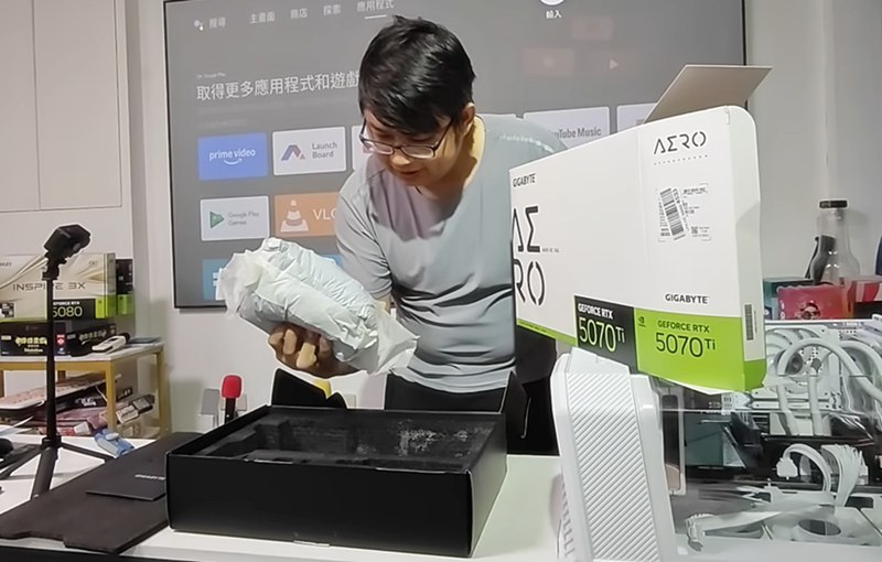亞馬遜連續出包！台灣 YouTuber 買顯卡，一張變白粉、一張缺 GPU 核心