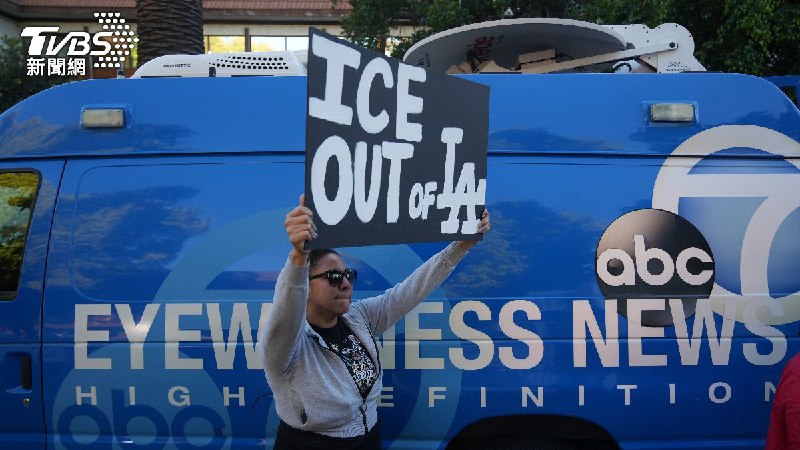 美ICE洛城再強行抓人！反制軟體問世　提醒「ICE幹員來了！」