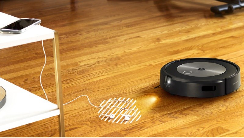 iRobot 掃地機器人驚爆攝影資料外洩，女子如廁照分享至 Facebook