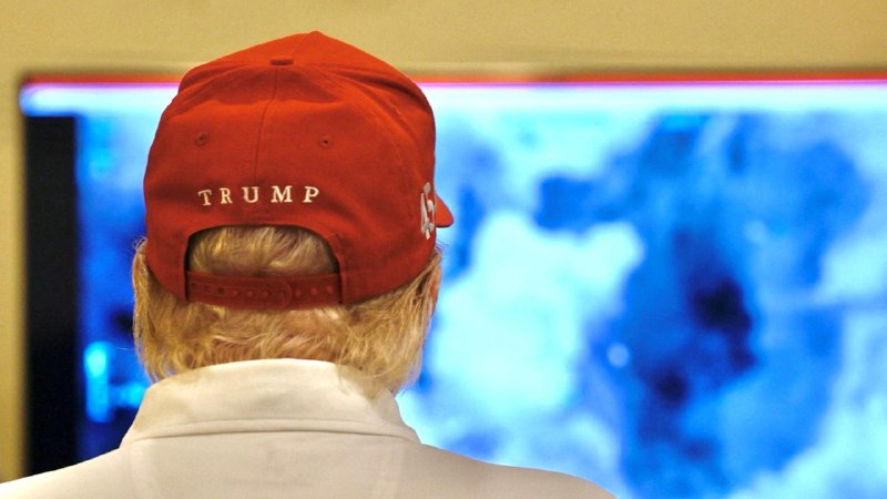 特朗普內閣錯拉記者入Signal群組　打擊胡塞武裝機密外洩