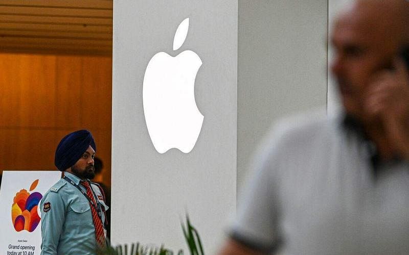 电磁辐射超标 法国要求iPhone12手机暂停销售