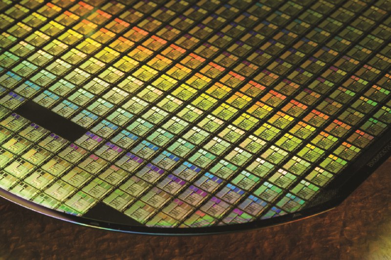 蘋果 A20 系列將改用 WMCM 封裝應對 2nm 成本挑戰，長興奪台積電訂單