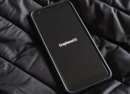 在西班牙，用Google Pixel手机警方会怀疑你是毒贩