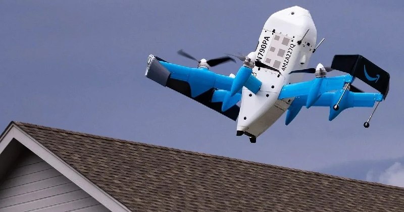 亞馬遜無人機把包裹丟進德州女子泳池　她驚呼「我們活在傑森一家時代」 - Business Insider Taiwan
