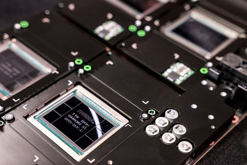 How a Mumbai Drugmaker Is Helping Putin Get Nvidia AI Chips