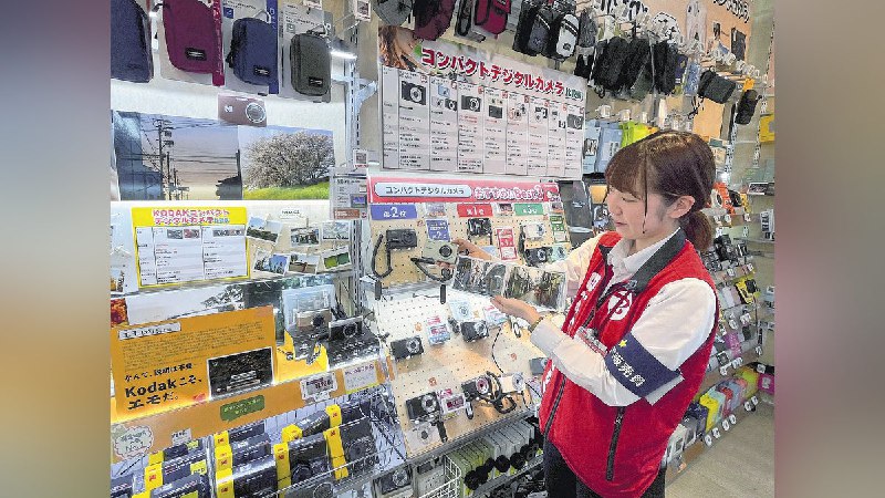 「エモい」「フィルム感」、ＳＮＳ時代にコンパクトデジカメ再評価…国内出荷７年ぶり増