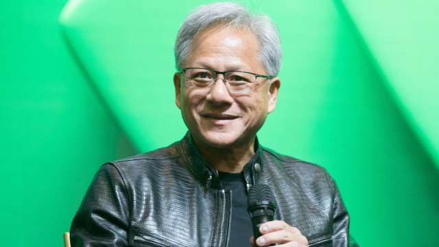 黃仁勳十年來首獲調薪 總薪酬達15億 | 鉅亨網 - 美股雷達