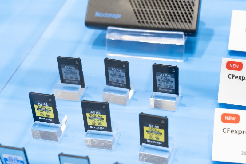 【CP+2025】Nextorage、世界初「VPG800」を謳うCFexpress Type Aカード　200MB/秒のUHS-I microSDメモリーカードも展示