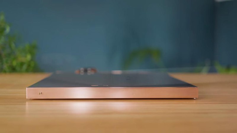 PS5可以“压缩”到多薄？国外技术达人：两厘米