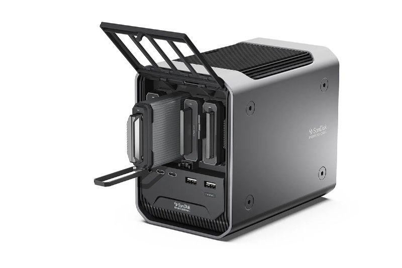 SanDisk这个Pro-Dock 4看着像NAS，其实是个Thunderbolt 3读卡器